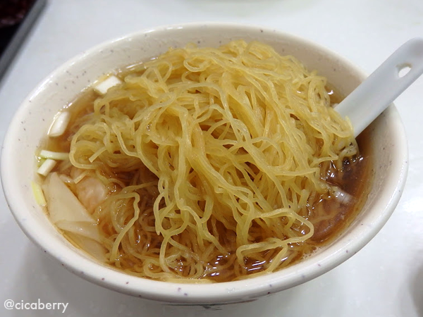 香港　麥文記麺家 Mak Man Kee Noodle Shop